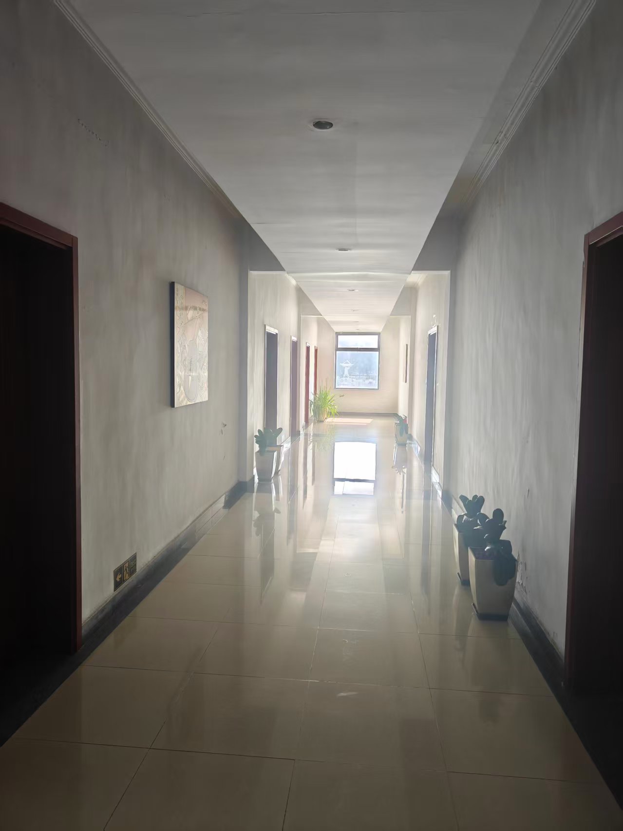 ��ׯ�����칫���յء�ͣ����ȫ�����